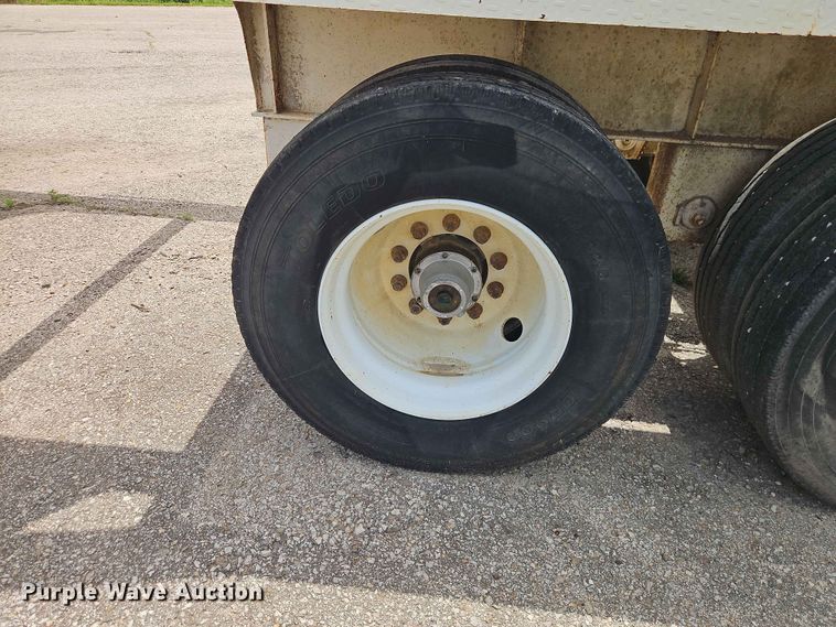 image for item EO7500 2014 DeLucio bottom dump trailer