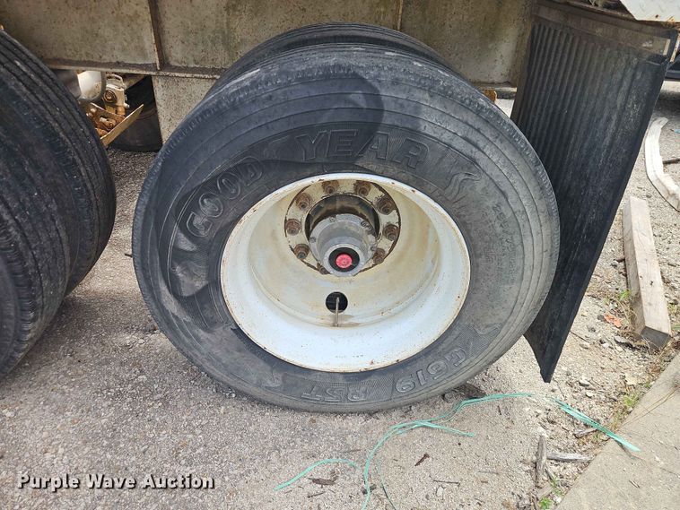 image for item EO7500 2014 DeLucio bottom dump trailer