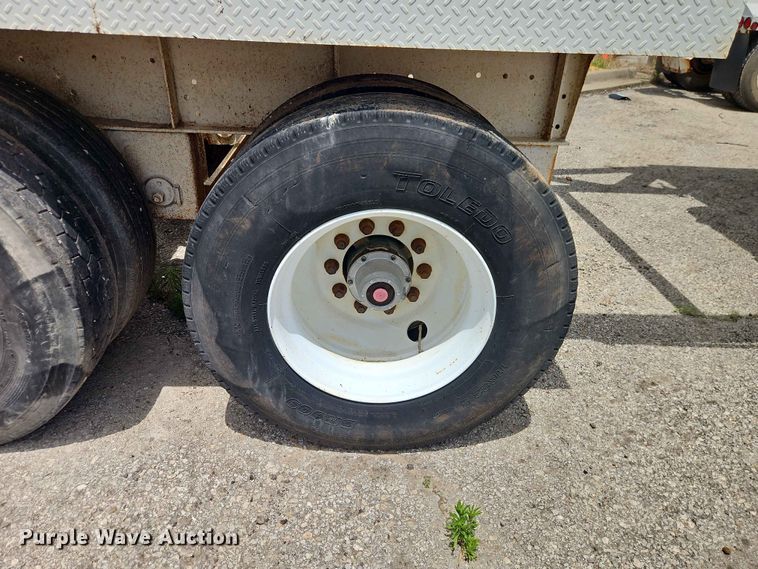 image for item EO7500 2014 DeLucio bottom dump trailer