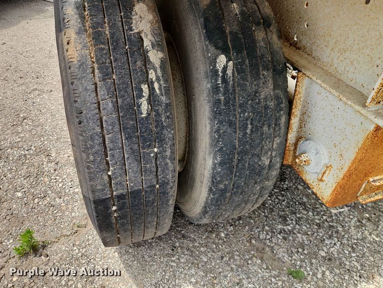 image for item EO7500 2014 DeLucio bottom dump trailer