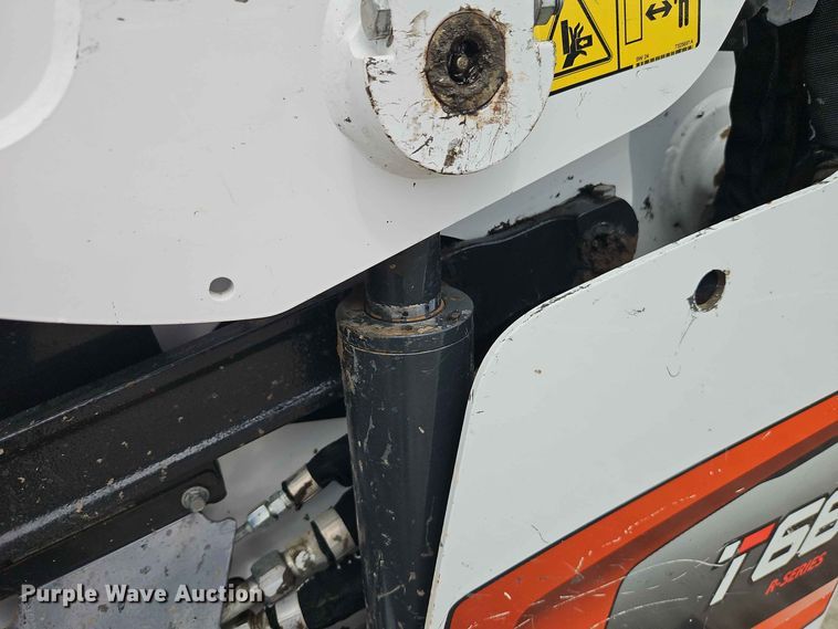 image for item EO8513 2024 Bobcat T66 tracked skid steer loader