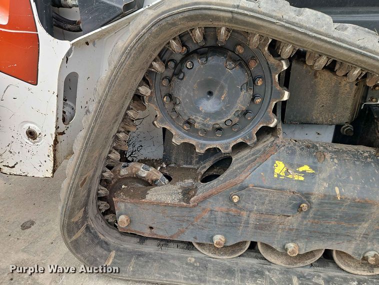 image for item EO8513 2024 Bobcat T66 tracked skid steer loader