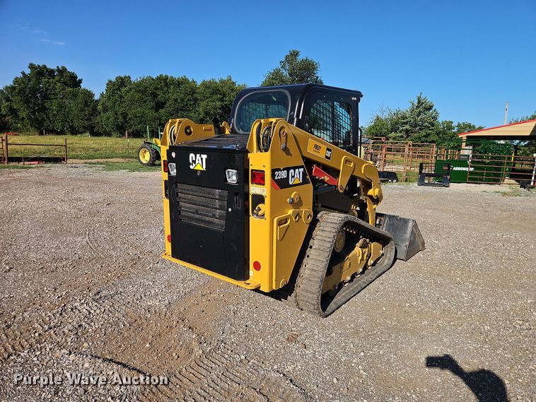 image for item EO8514 2019 Caterpillar 239D tracked skid steer loader