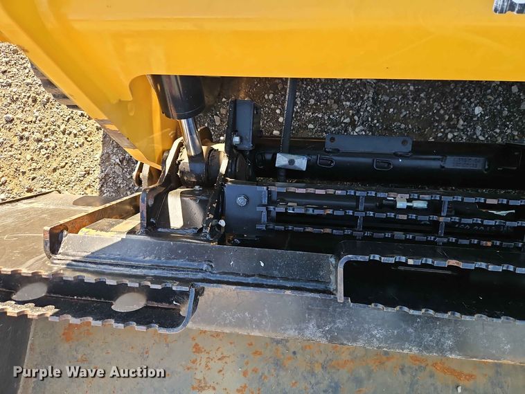 image for item EO8514 2019 Caterpillar 239D tracked skid steer loader