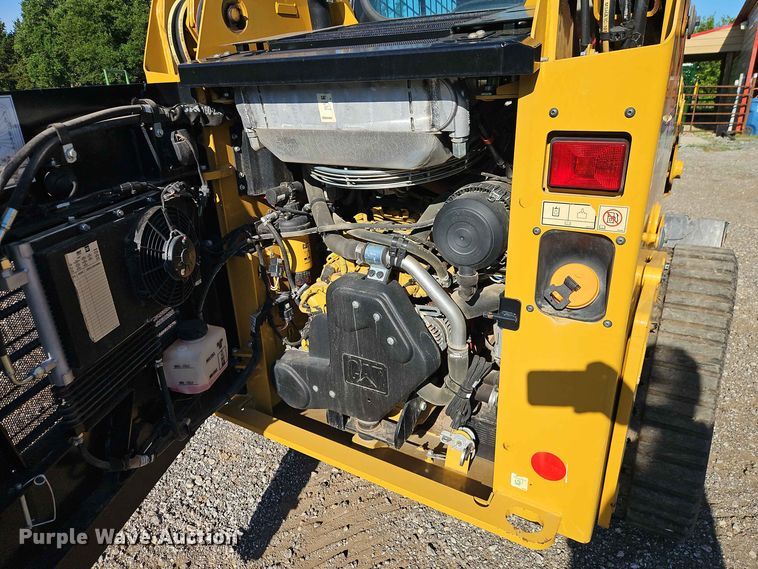 image for item EO8514 2019 Caterpillar 239D tracked skid steer loader