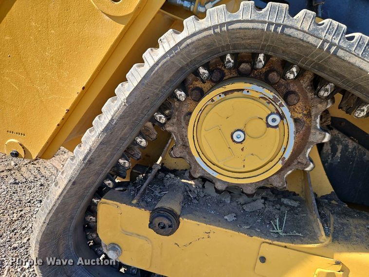 image for item EO8514 2019 Caterpillar 239D tracked skid steer loader