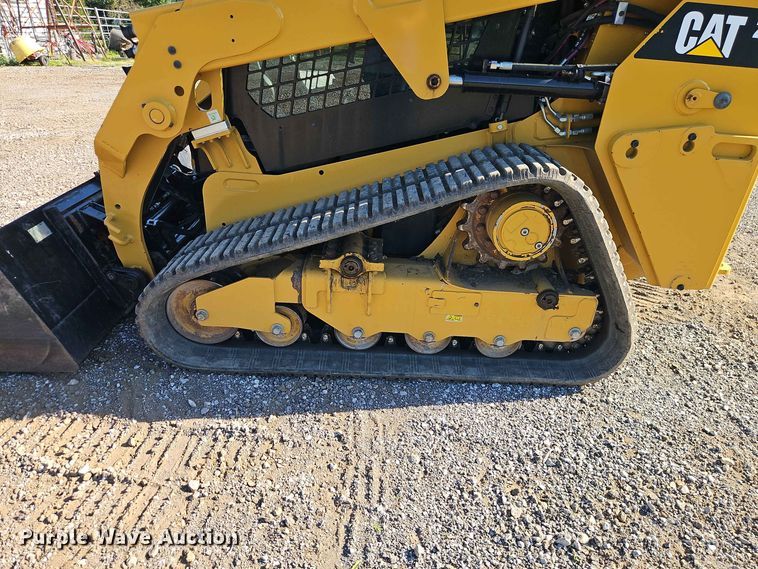 image for item EO8514 2019 Caterpillar 239D tracked skid steer loader