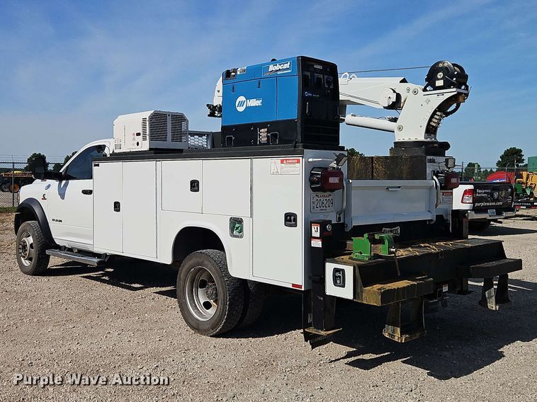 image for item EO8518 2021 RAM 5500 utility / service truck
