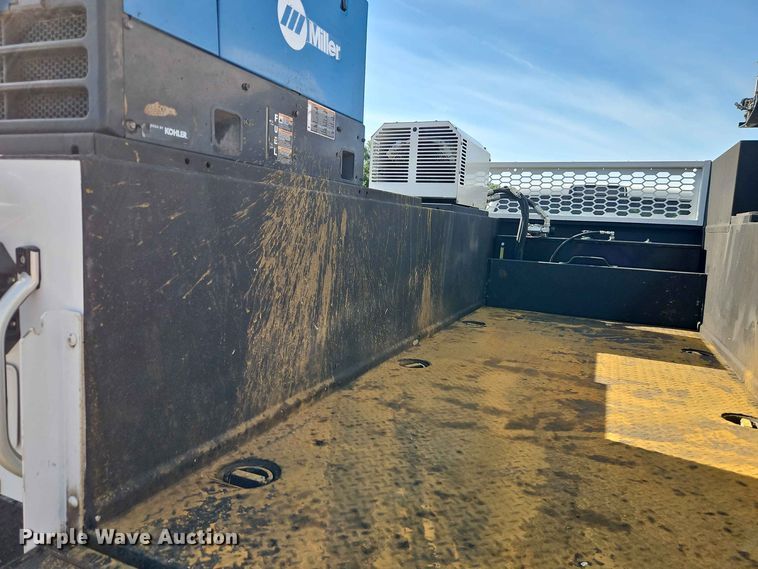 image for item EO8518 2021 RAM 5500 utility / service truck