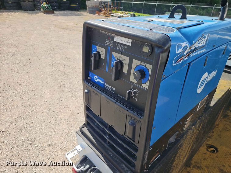 image for item EO8518 2021 RAM 5500 utility / service truck