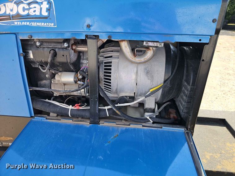 image for item EO8518 2021 RAM 5500 utility / service truck