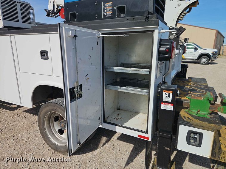 image for item EO8518 2021 RAM 5500 utility / service truck