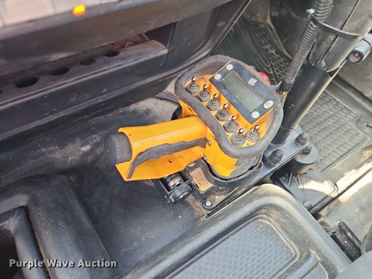 image for item EO8518 2021 RAM 5500 utility / service truck