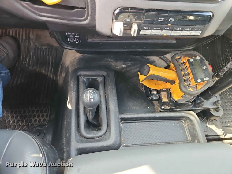 image for item EO8518 2021 RAM 5500 utility / service truck