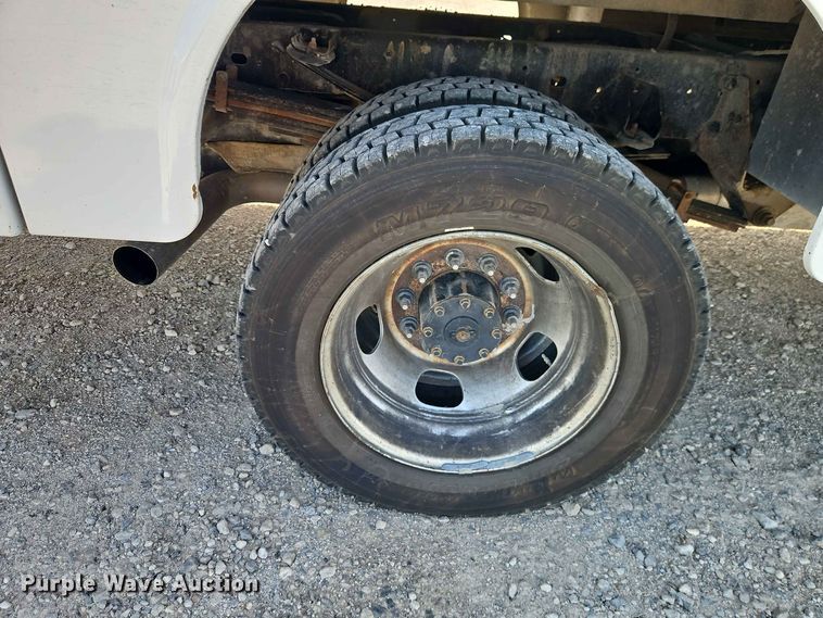 image for item EO8518 2021 RAM 5500 utility / service truck