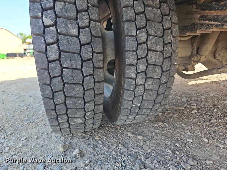 image for item EO8518 2021 RAM 5500 utility / service truck