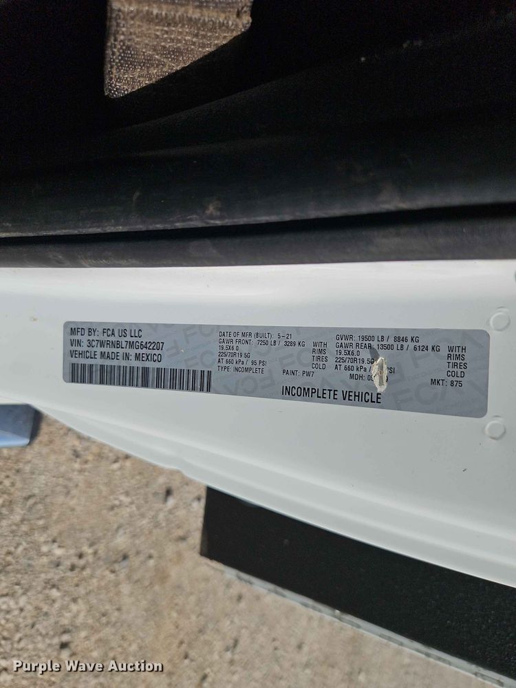 image for item EO8518 2021 RAM 5500 utility / service truck