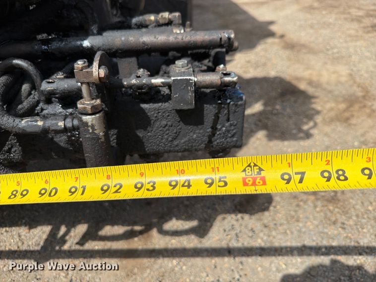 image for item EQ8032 2006 Freightliner Business Class M2 oil distributor truck