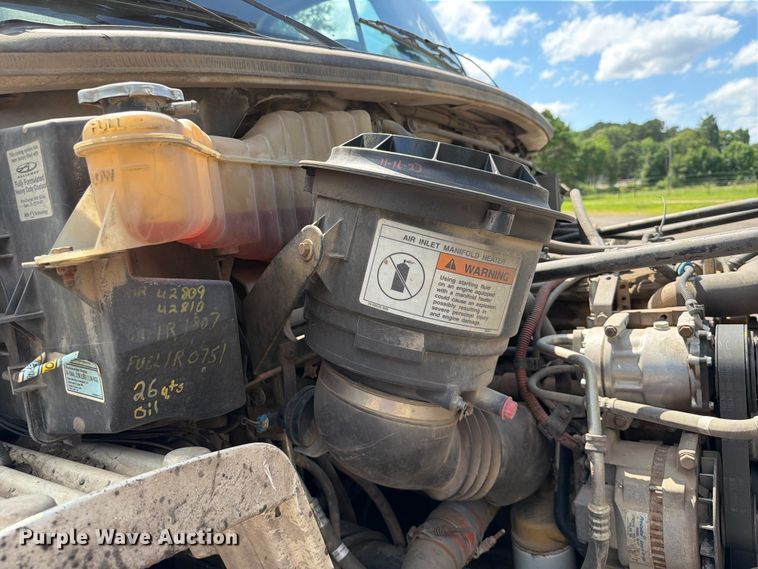 image for item EQ8032 2006 Freightliner Business Class M2 oil distributor truck