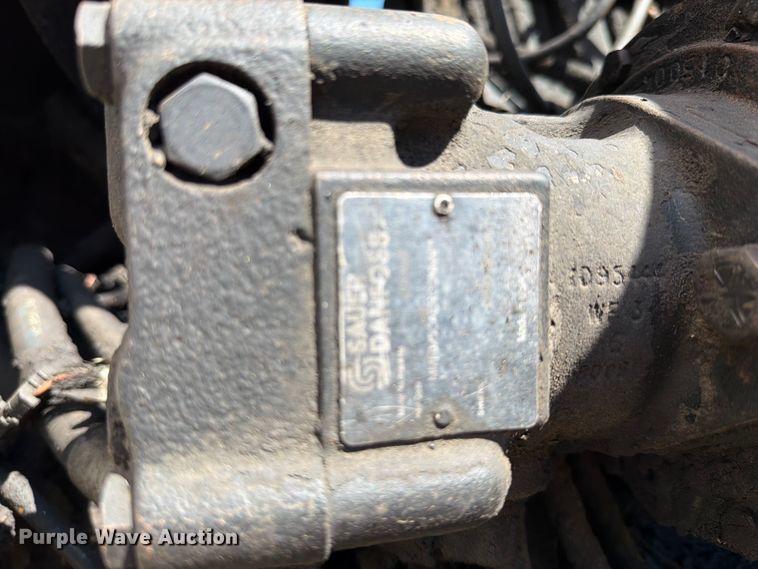 image for item EQ8032 2006 Freightliner Business Class M2 oil distributor truck