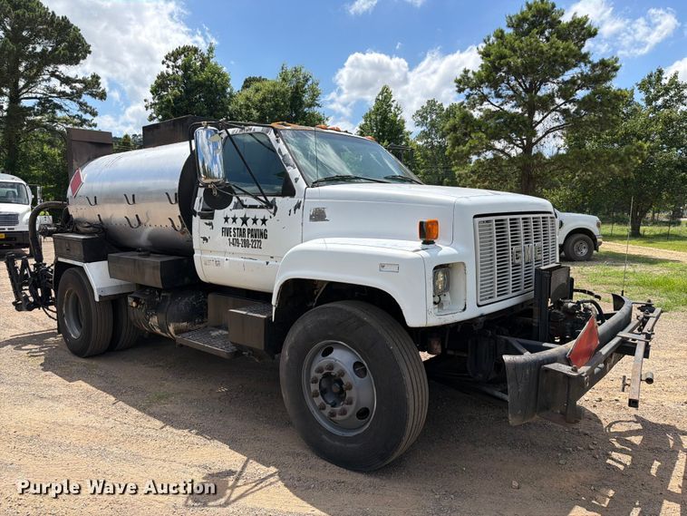 image for item EQ8033 1999 GMC C7500 oil distributor truck