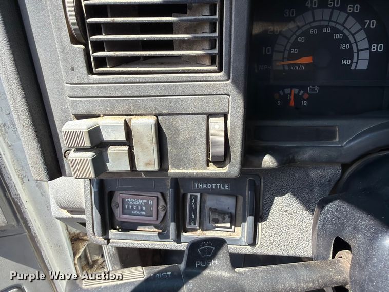 image for item EQ8033 1999 GMC C7500 oil distributor truck