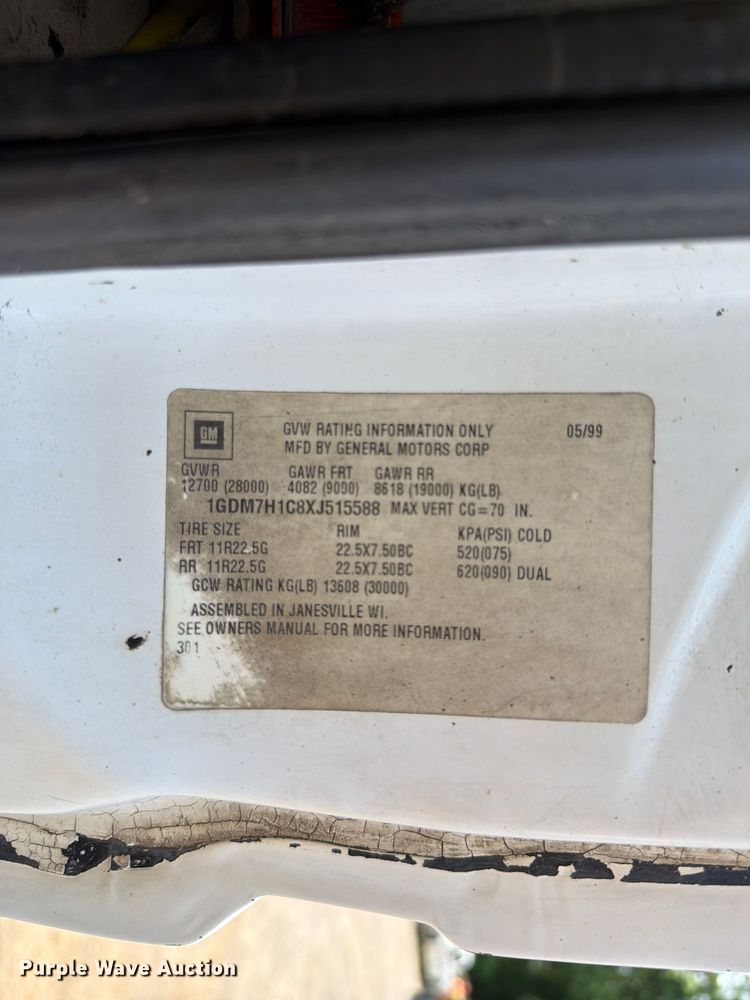 image for item EQ8033 1999 GMC C7500 oil distributor truck
