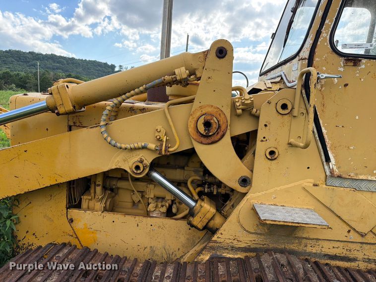image for item EQ8037 Caterpillar 941B track loader
