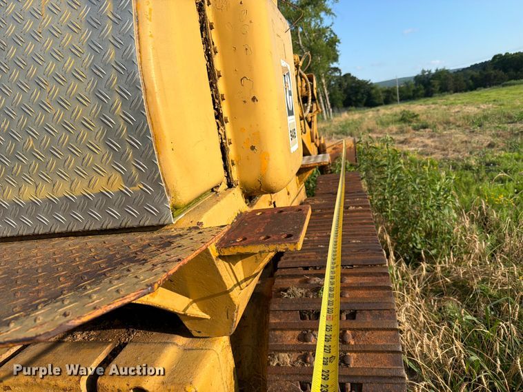 image for item EQ8037 Caterpillar 941B track loader