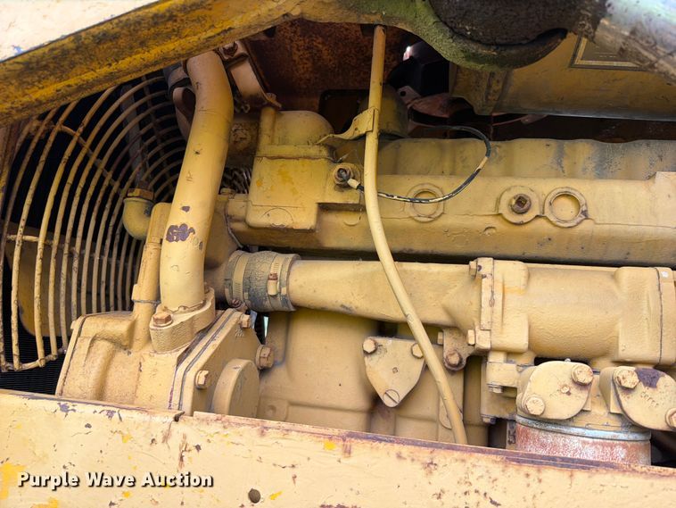 image for item EQ8037 Caterpillar 941B track loader