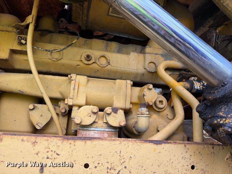 image for item EQ8037 Caterpillar 941B track loader
