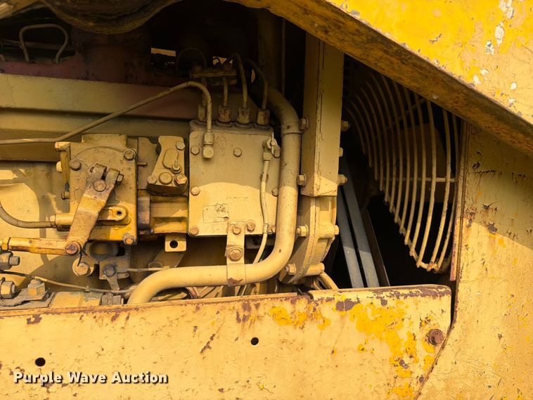 image for item EQ8037 Caterpillar 941B track loader