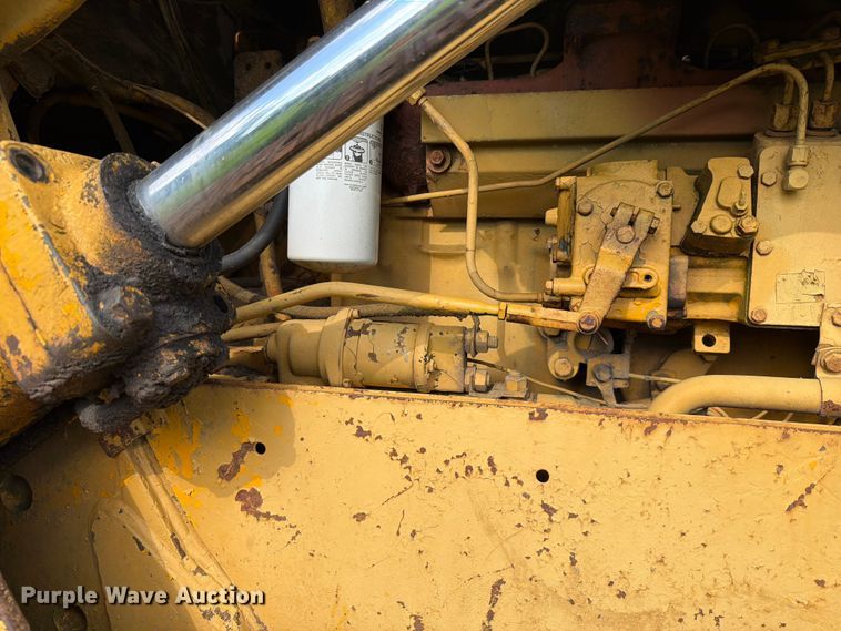 image for item EQ8037 Caterpillar 941B track loader