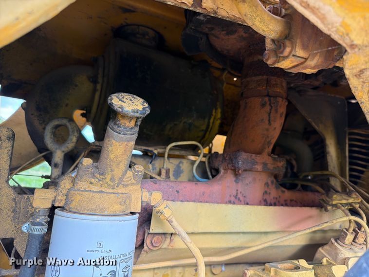image for item EQ8037 Caterpillar 941B track loader