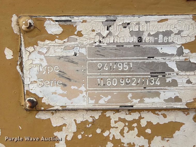image for item EQ8037 Caterpillar 941B track loader