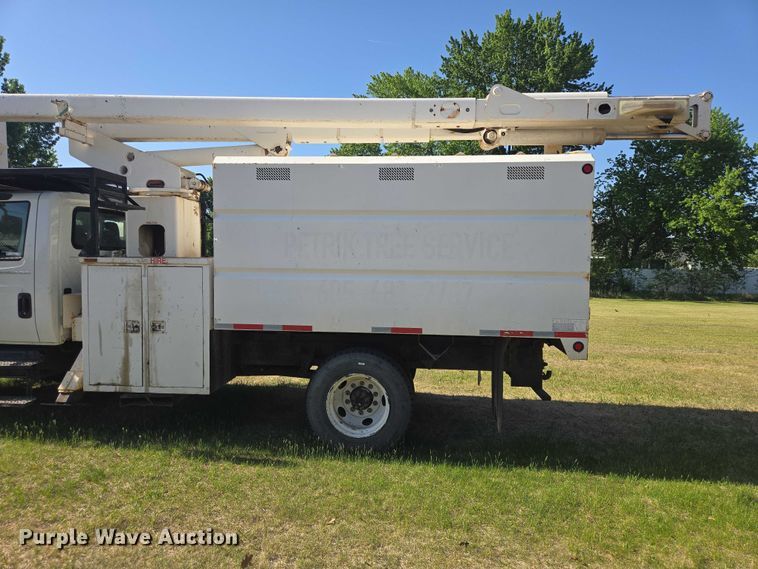 image for item ER1619 2006 International MA025 bucket truck