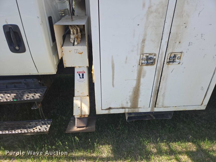 image for item ER1619 2006 International MA025 bucket truck