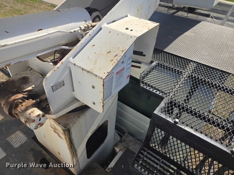image for item ER1619 2006 International MA025 bucket truck