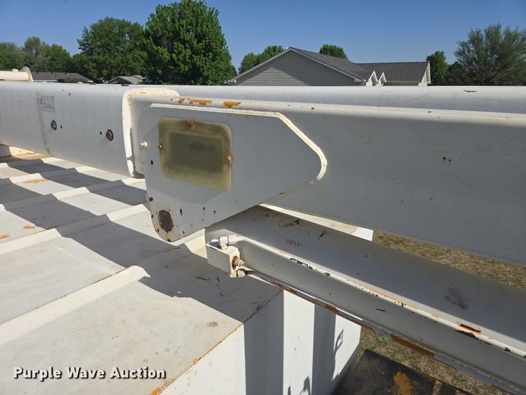 image for item ER1619 2006 International MA025 bucket truck