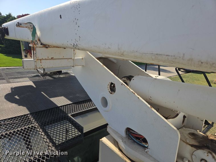 image for item ER1619 2006 International MA025 bucket truck