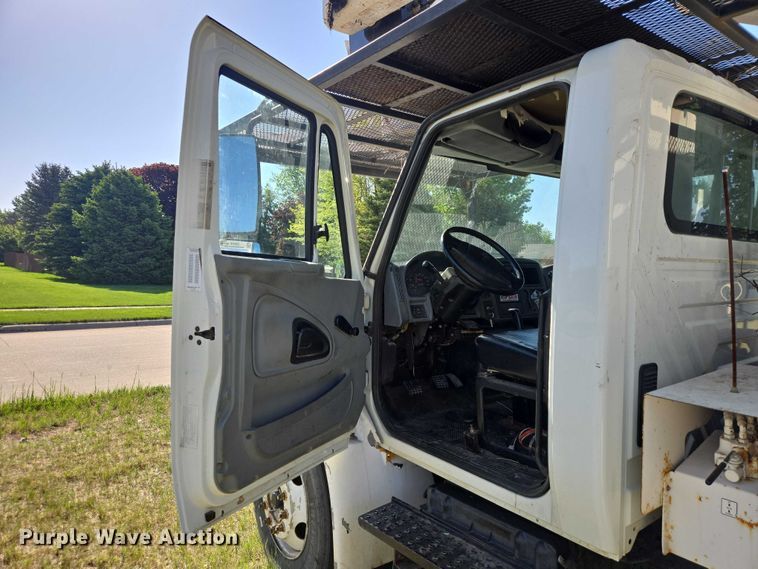 image for item ER1619 2006 International MA025 bucket truck