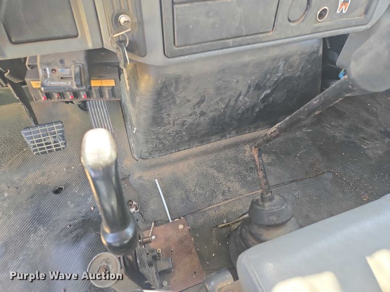 image for item ER1619 2006 International MA025 bucket truck