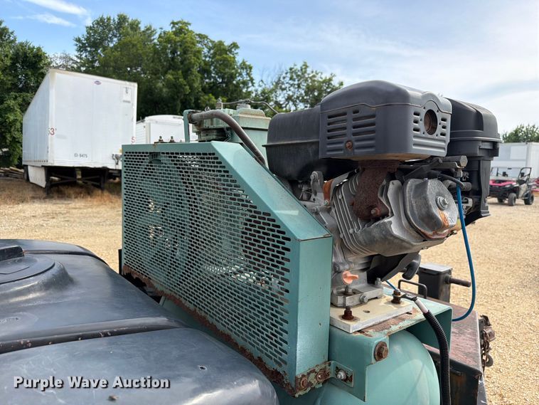 image for item ER3022 2014 Lamar 5RV fuel and lube trailer