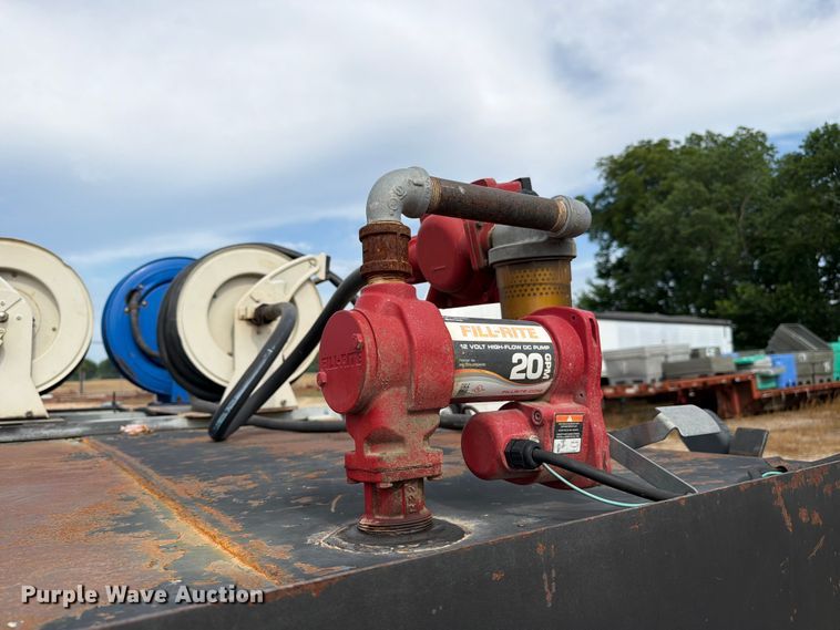 image for item ER3022 2014 Lamar 5RV fuel and lube trailer