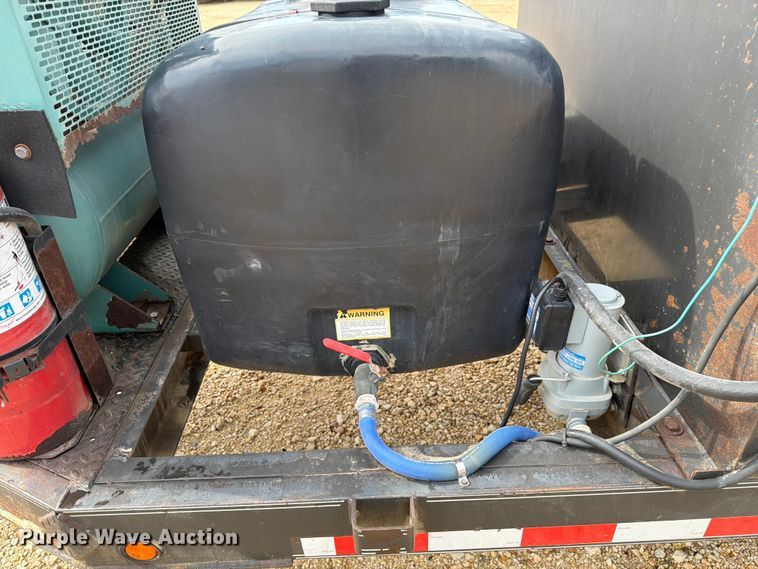 image for item ER3022 2014 Lamar 5RV fuel and lube trailer