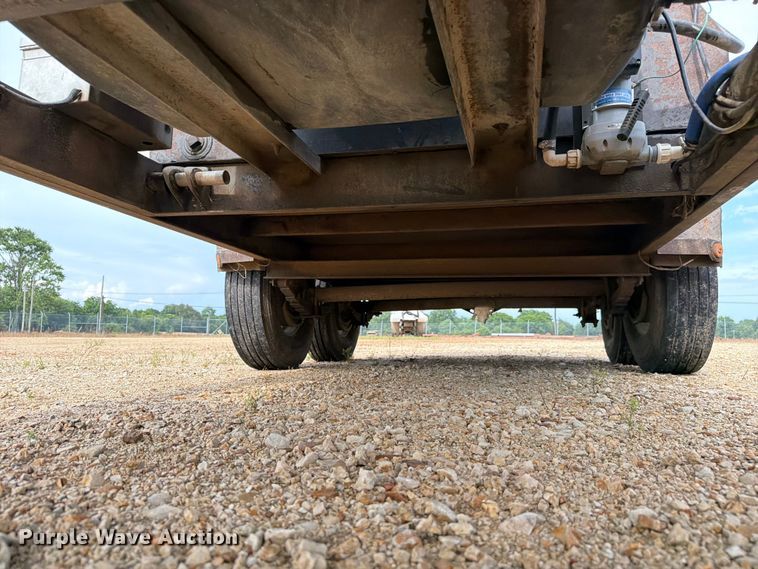 image for item ER3022 2014 Lamar 5RV fuel and lube trailer