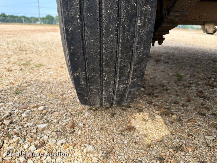 image for item ER3022 2014 Lamar 5RV fuel and lube trailer