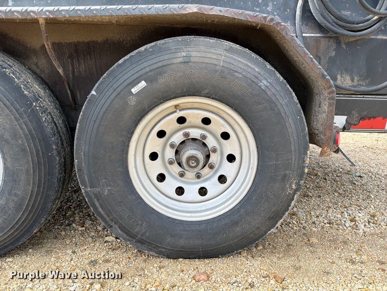 image for item ER3022 2014 Lamar 5RV fuel and lube trailer