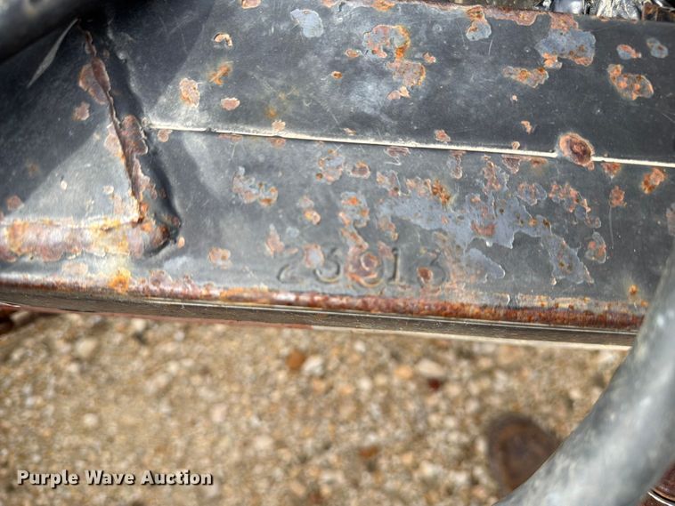 image for item ER3022 2014 Lamar 5RV fuel and lube trailer