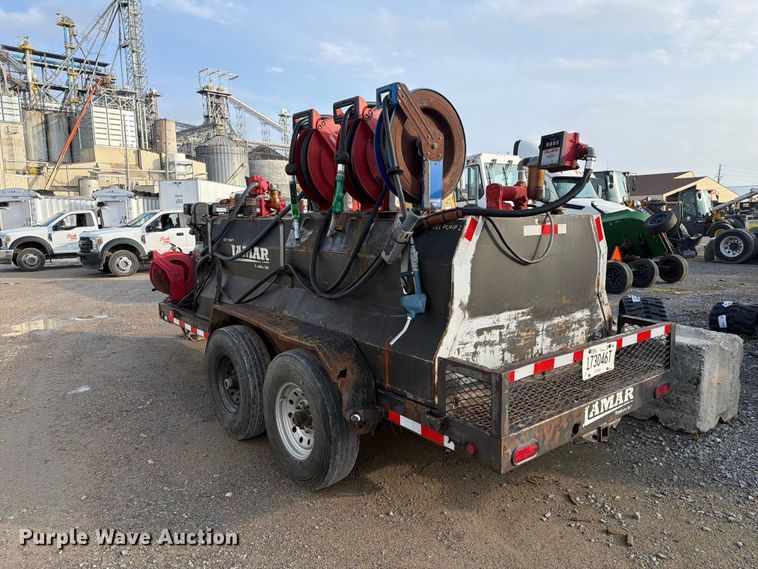 image for item ER3028 2014 Lamar fuel and lube trailer